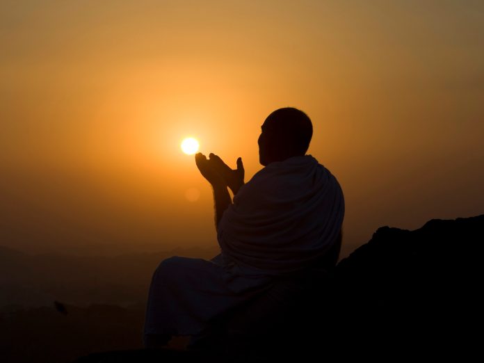 لماذا نشعر براحة نفسية بعد ذكر الله؟
